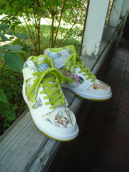 customs_themenace