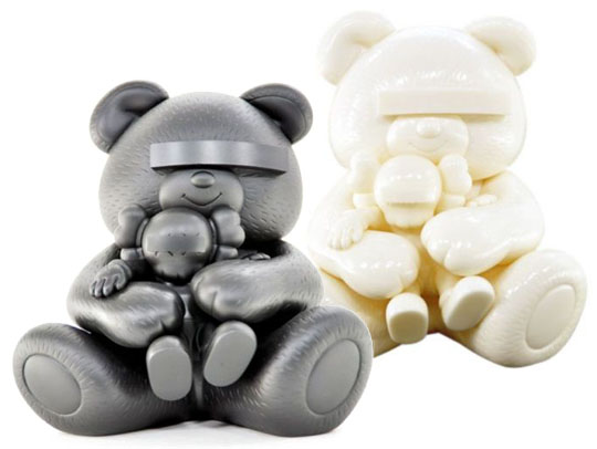 Original Fake x Undercover: 'Bear Companion' Vinyl Toy Original Fake x Undercover: 'Bear Companion' Vinyl Toy