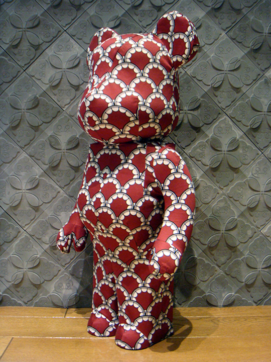OriginalFake 6th Anniversary Bearbrick