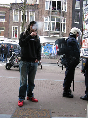 War on the Spui Straat.