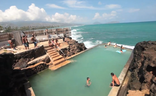 Video: The Hundreds do Hawaii